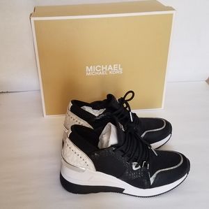 Michael Kors Lace Up Wedge Sneakers (size: 5.5M)